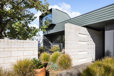 /international/au/22-birdrock-avenue-mount-martha-vic-151283528/