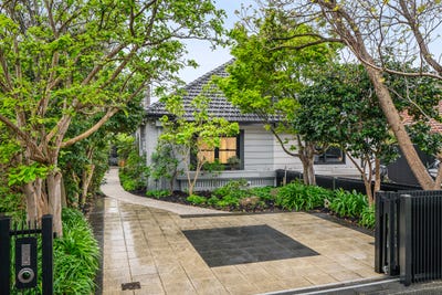 /international/au/7-brook-street-hawthorn-vic-152551908/