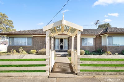 /international/au/2-charles-road-altona-vic-148755892/