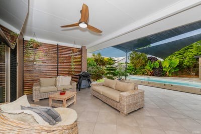 /international/au/9-northshore-circuit-idalia-qld-148582216/