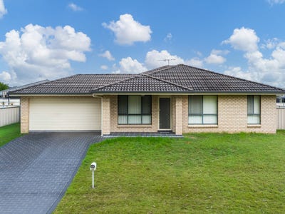 /international/au/32-garland-road-cessnock-nsw-151366124/