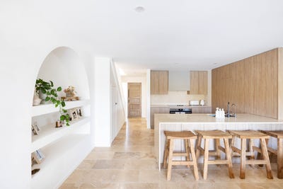 /international/au/5-8-10-sunbird-street-burleigh-waters-qld-152331096/