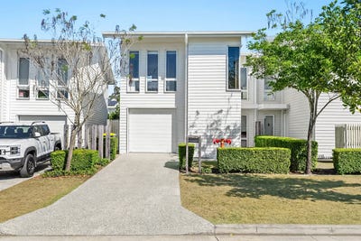 /international/au/72-hill-drive-pimpama-qld-152674824/