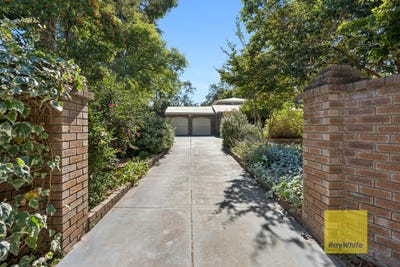 /international/au/66-cotherstone-road-kalamunda-wa-151169604/