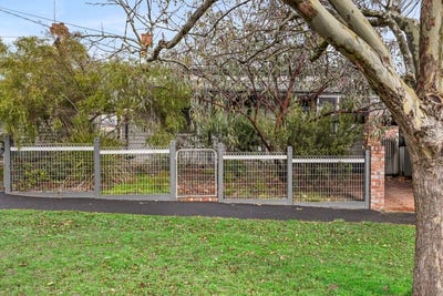 /international/au/306-grant-street-golden-point-vic-148428648/
