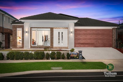 /international/au/226-duff-street-cranbourne-west-vic-151525708/