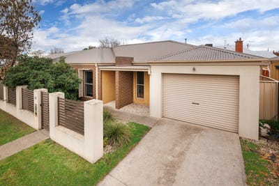 /international/au/10-ethel-lane-wodonga-vic-151564240/