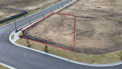 /international/au/lot-9021-25-presgrave-way-walloon-qld-204498536/