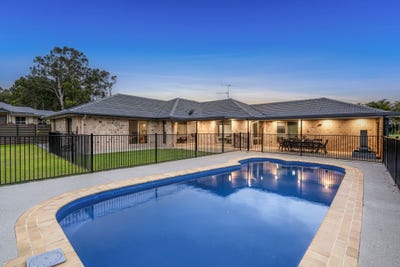 /international/au/40-allan-avenue-glass-house-mountains-qld-152445656/