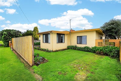 /international/au/222-princes-highway-port-fairy-vic-151841920/
