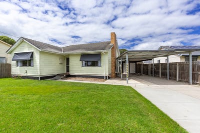 /international/au/1-overend-crescent-sale-vic-152649756/