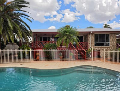 /international/au/6-tiernan-terrace-murgon-qld-152606064/