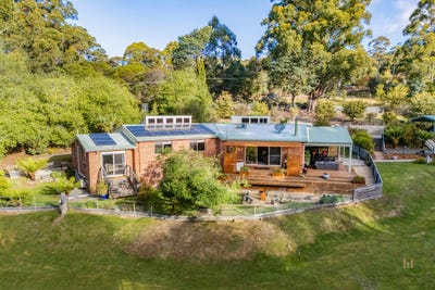 /international/au/238-watsons-road-kettering-tas-151309556/