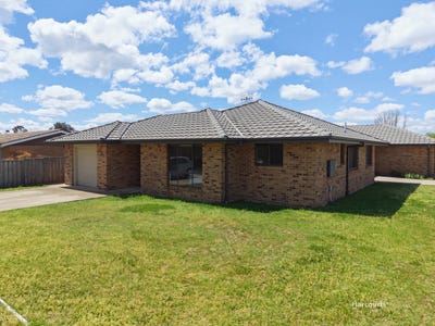 /international/au/1-21-dumaresq-street-uralla-nsw-152569208/