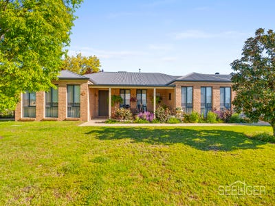 /international/au/1-hoac-court-mulwala-nsw-152621636/
