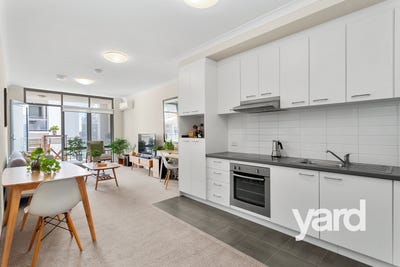 /international/au/35-57-beach-street-fremantle-wa-148643304/?lang=en