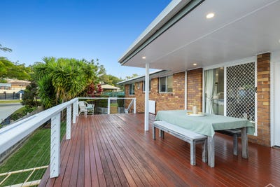 /international/au/2-1-lochlomond-drive-banora-point-nsw-148553660/