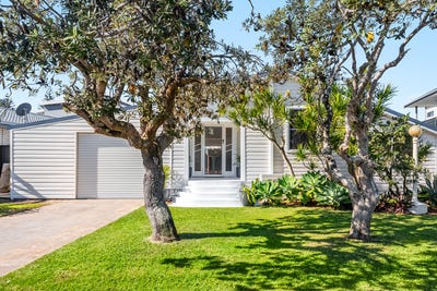 /international/au/1-17-stewart-street-lennox-head-nsw-148500692/