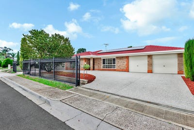 /international/au/23-california-avenue-craigmore-sa-151237492/