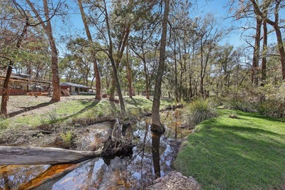 /international/au/203-roberts-road-mudgee-nsw-700403960/