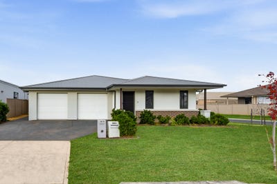 /international/au/161a-161b-hampshire-boulevard-spring-farm-nsw-151416448/