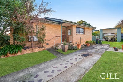 /international/au/23-bouvardia-crescent-frankston-vic-151203896/