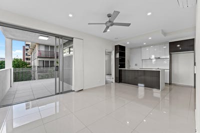 /international/au/28-55-princess-street-kangaroo-point-qld-151619856/