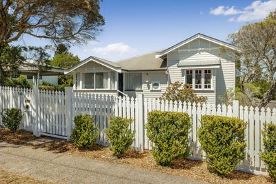 /international/au/50-jellicoe-street-mount-lofty-qld-152460696/