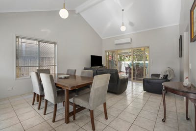 /international/au/35-30-graham-road-carseldine-qld-152146096/
