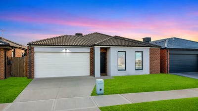 /international/au/16-pinaster-street-wallan-vic-151413924/