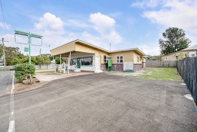 /international/au/74-o-shea-avenue-southbrook-qld-151471192/