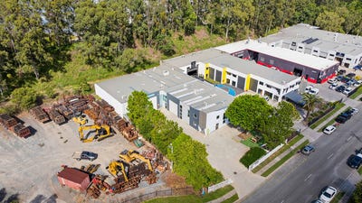 /international/au/24-fremantle-street-burleigh-heads-qld-505136744/