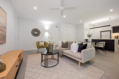 /international/au/214-38-latimer-street-holland-park-qld-148618736/