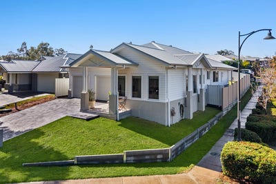 /international/au/18-18a-bendeich-drive-north-rothbury-nsw-151229752/