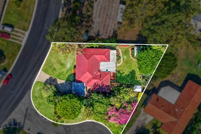 /international/au/2-benjamin-way-windaroo-qld-150960856/