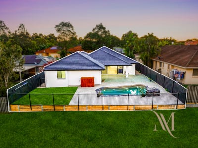 /international/au/1-peachwood-court-robina-qld-148414148/
