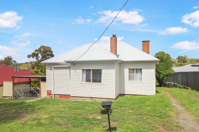 /international/au/134-curtis-street-oberon-nsw-152549344/