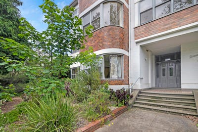 /international/au/2-4-lyons-street-south-ballarat-central-vic-148542460/