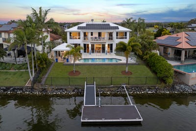 /international/au/16-eastpark-waters-helensvale-qld-151639920/