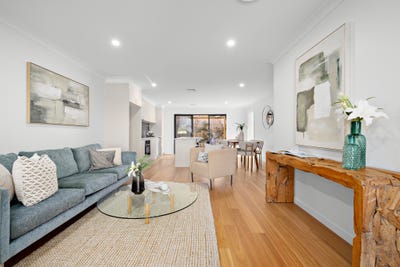 /international/au/26-loveday-crescent-casey-act-151136976/