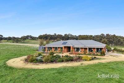 /international/au/21-donkey-gully-road-campbells-creek-vic-151530036/