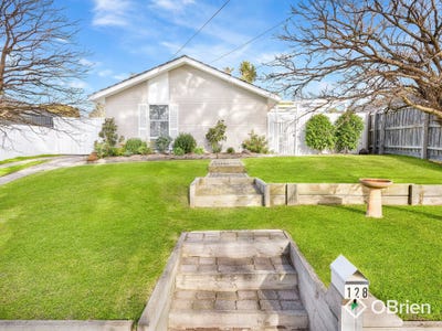 /international/au/128-monterey-boulevard-frankston-north-vic-148571352/?lang=en