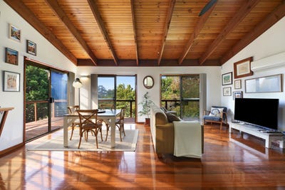 /international/au/20-22-bibaringa-close-beechmont-qld-152438808/