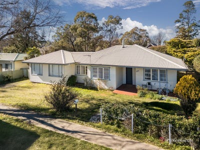 /international/au/99-niagara-street-armidale-nsw-148550416/