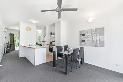 /international/au/229-2-keem-street-trinity-beach-qld-151053084/