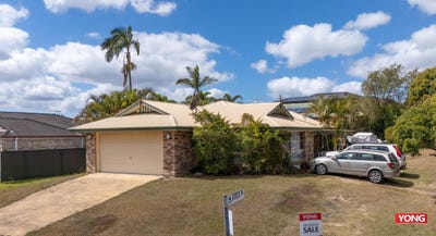 /international/au/2-essex-place-heritage-park-qld-152371012/