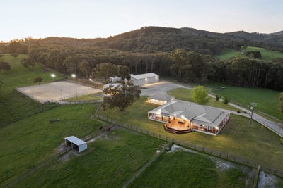 /international/au/237-mortimer-road-nar-nar-goon-north-vic-152641152/