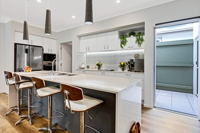 /international/au/57-25-banya-avenue-nirimba-qld-151513256/