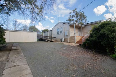 /international/au/40-essington-avenue-clare-sa-151379328/