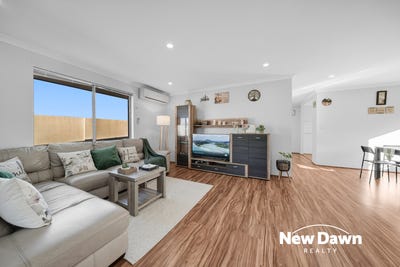 /international/au/33-greenslade-crescent-ellenbrook-wa-151517348/